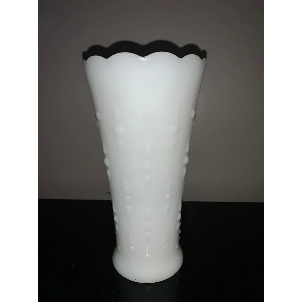 Vintage Anchor Hocking White Milk‎ Glass Vase Raised Dot Pattern Scalloped Rim